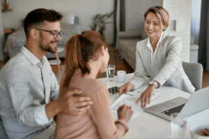 Best rates - Best Access Insurance Couple in a meeting